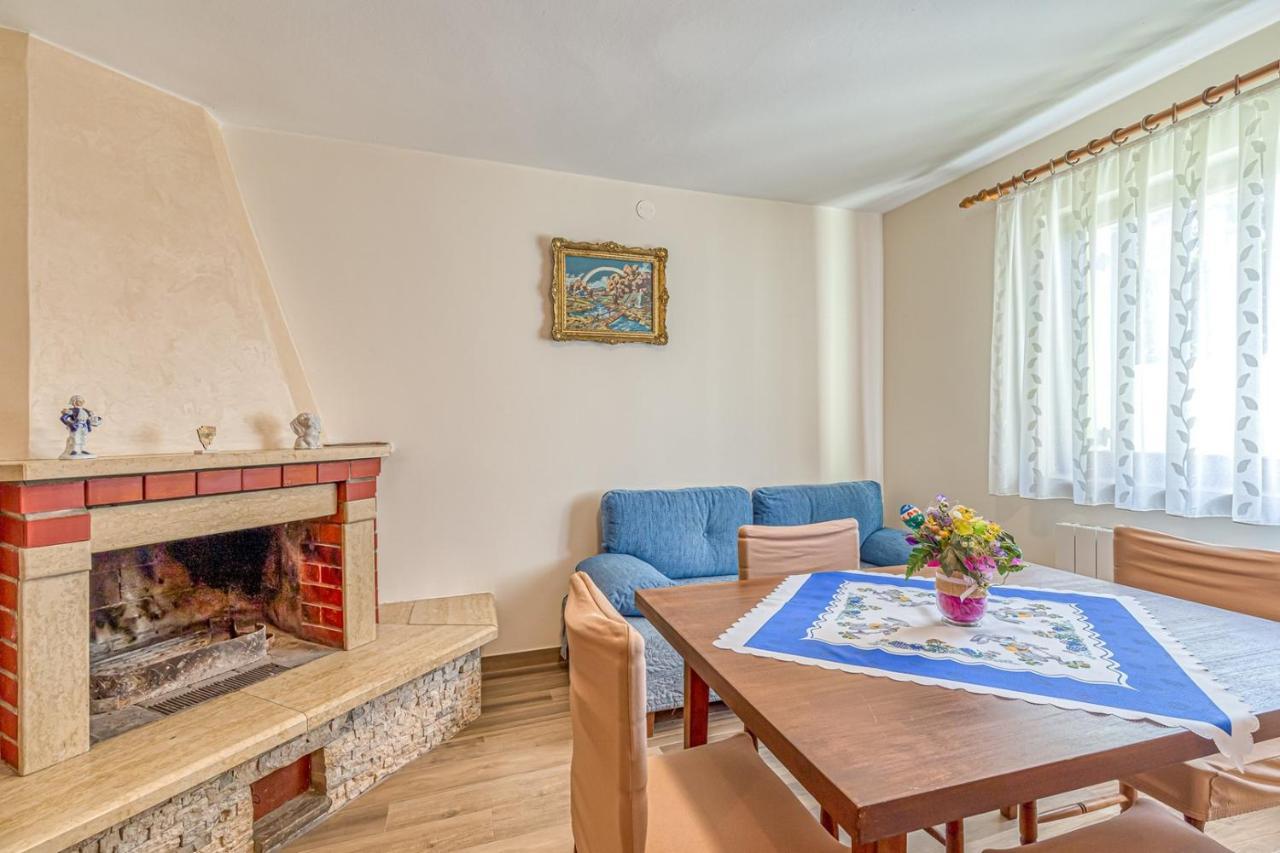 Apartment Flores Stari Pazin Eksteriør billede